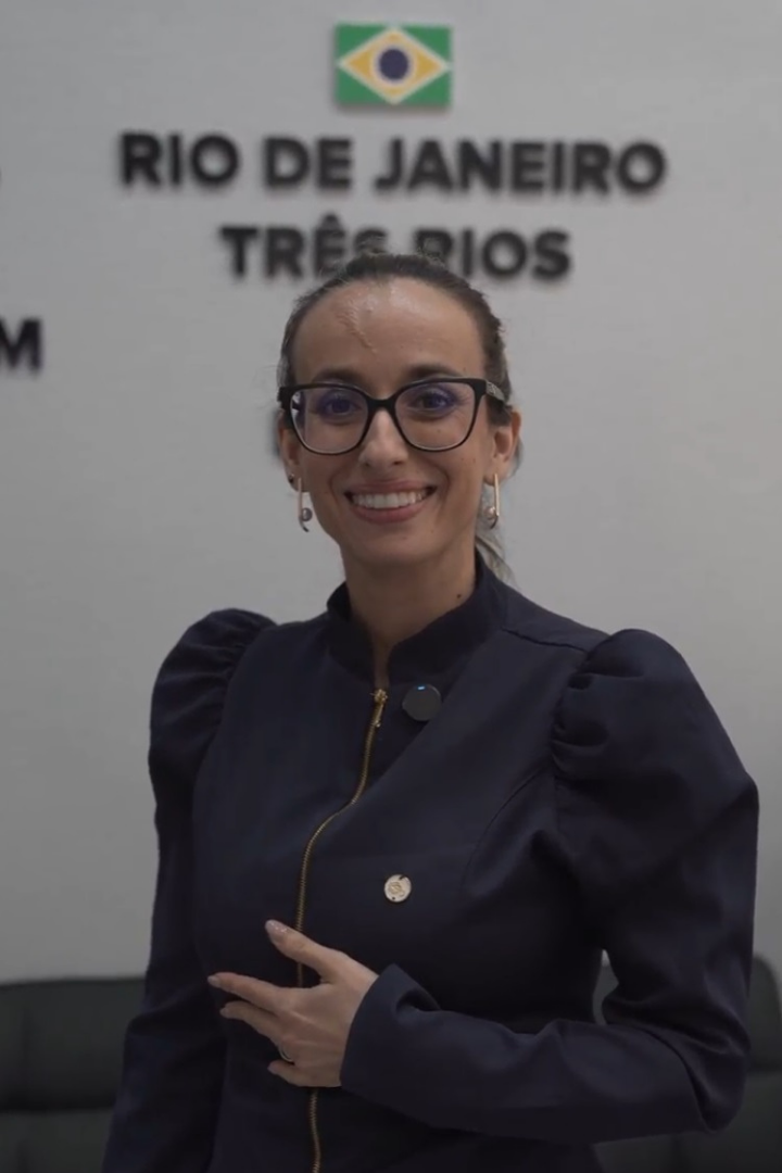 Quem Somos - Dra Lara
